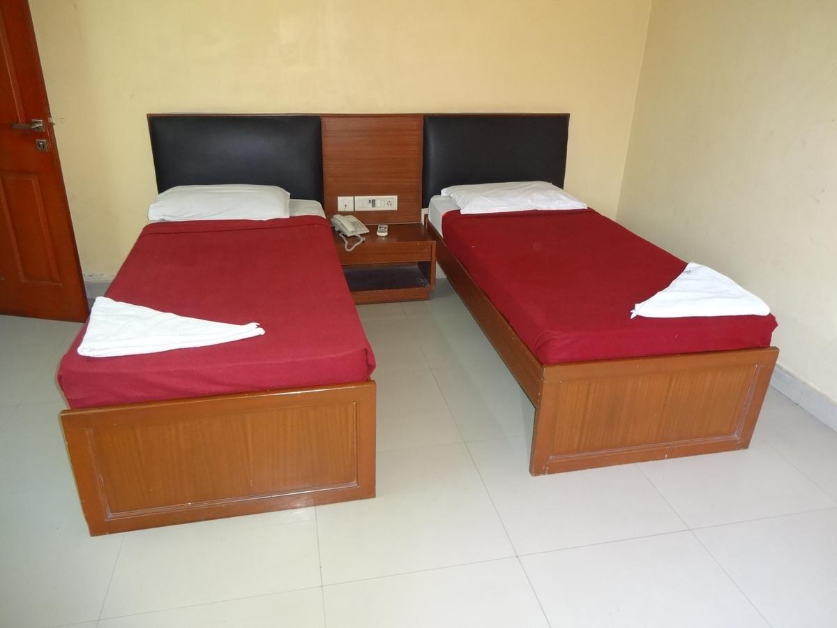 Hotel Sea Shell Park Chennai Exterior foto